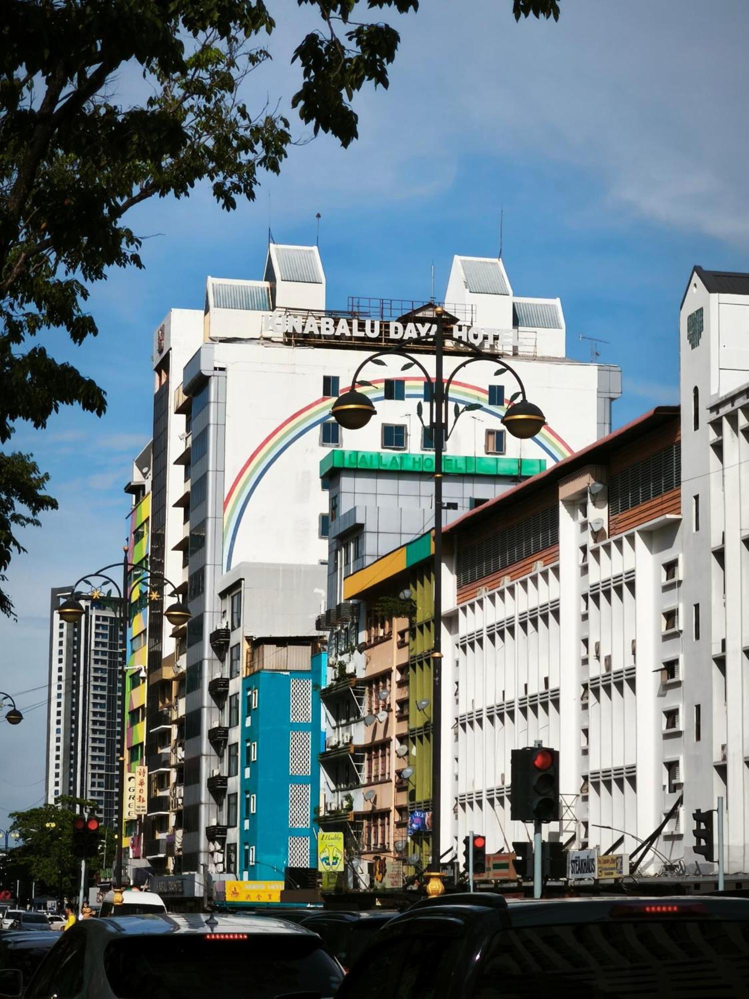 Hotel Kinabalu Daya 3*
