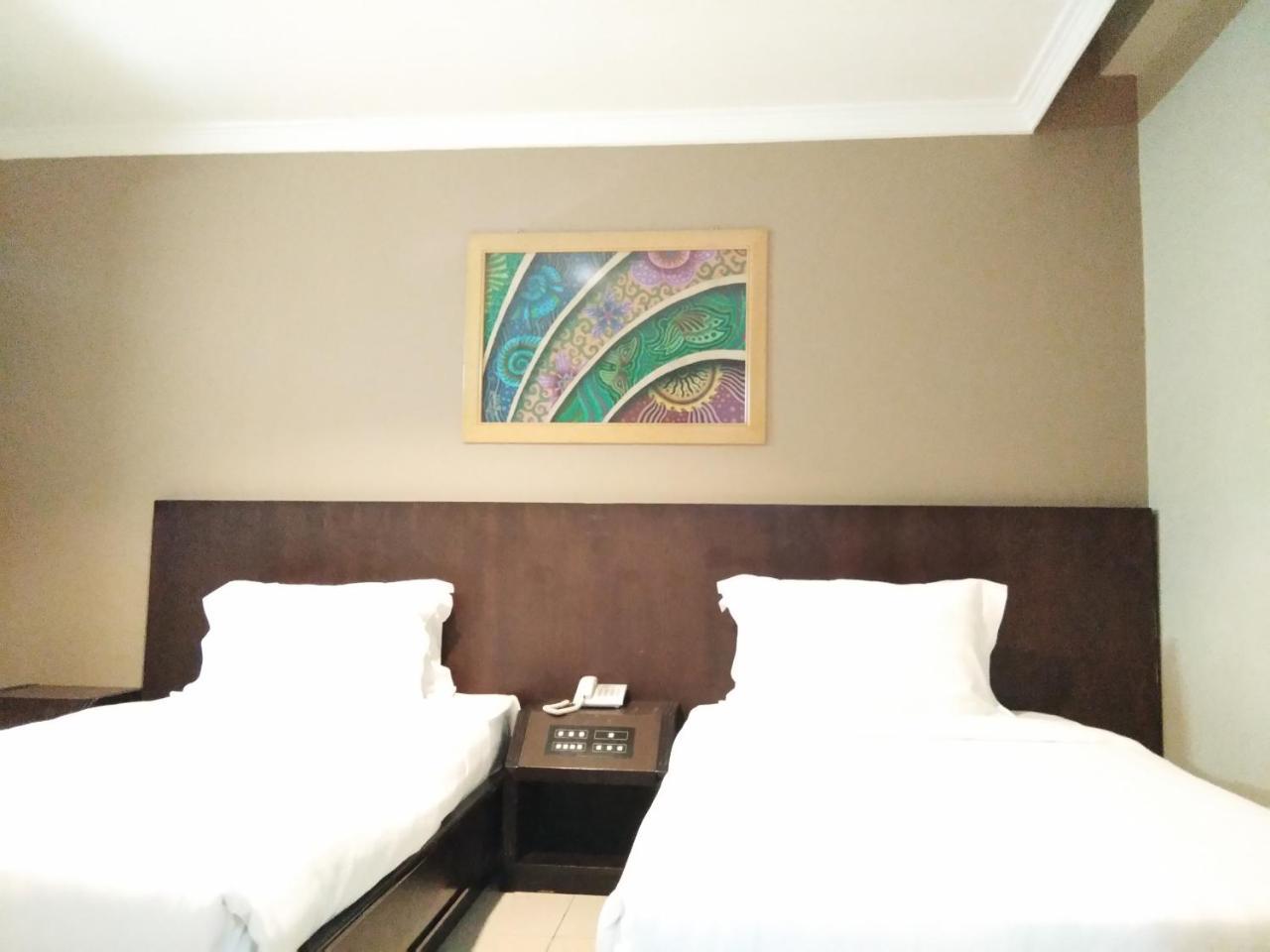 Hotel Kinabalu Daya 3*