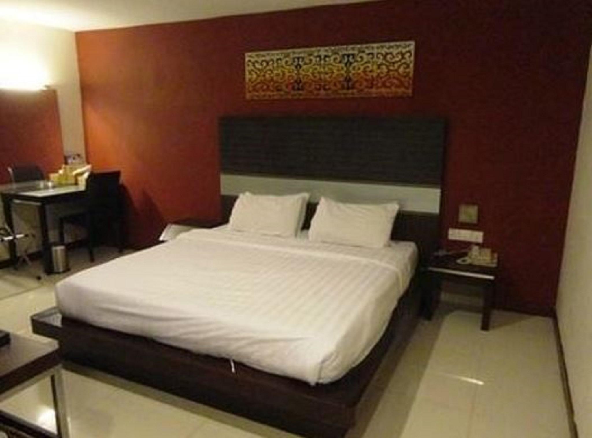Kinabalu Daya Hotel 3*